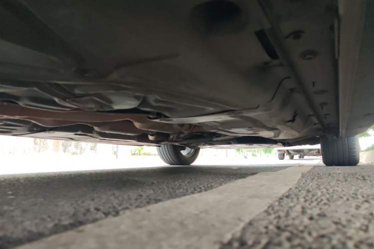 Used Mercedes-Benz M-Class 2010 ML 350 4MATIC Luxury Model Chassis Rear Right
