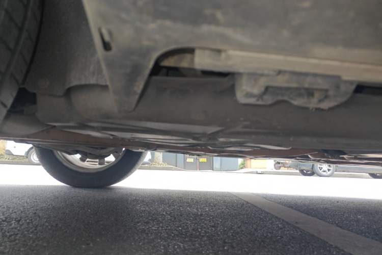 Used Mercedes-Benz M-Class 2010 ML 350 4MATIC Luxury Special Edition Chassis Rear Right