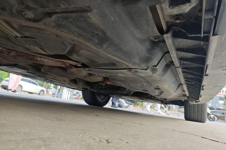 Used Mercedes-Benz M-Class 2010 ML 350 4MATIC Luxury Model Chassis Rear Right