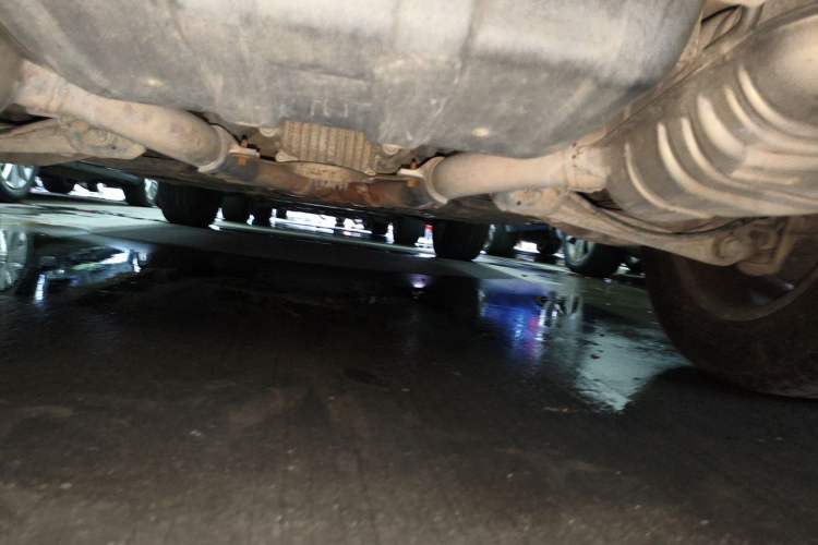 Used Mercedes-Benz M-Class 2010 ML 300 4MATIC Chassis Rear