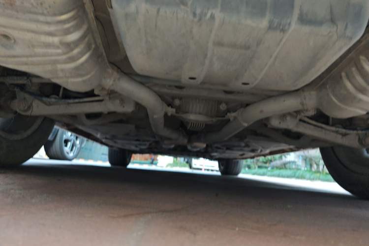 Used Mercedes-Benz M-Class 2010 ML 300 4MATIC Chassis Rear