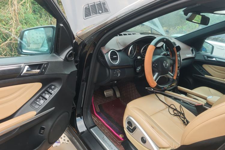 Used Mercedes-Benz M-Class 2010 ML 350 4MATIC Luxury Special Edition Driver Seat