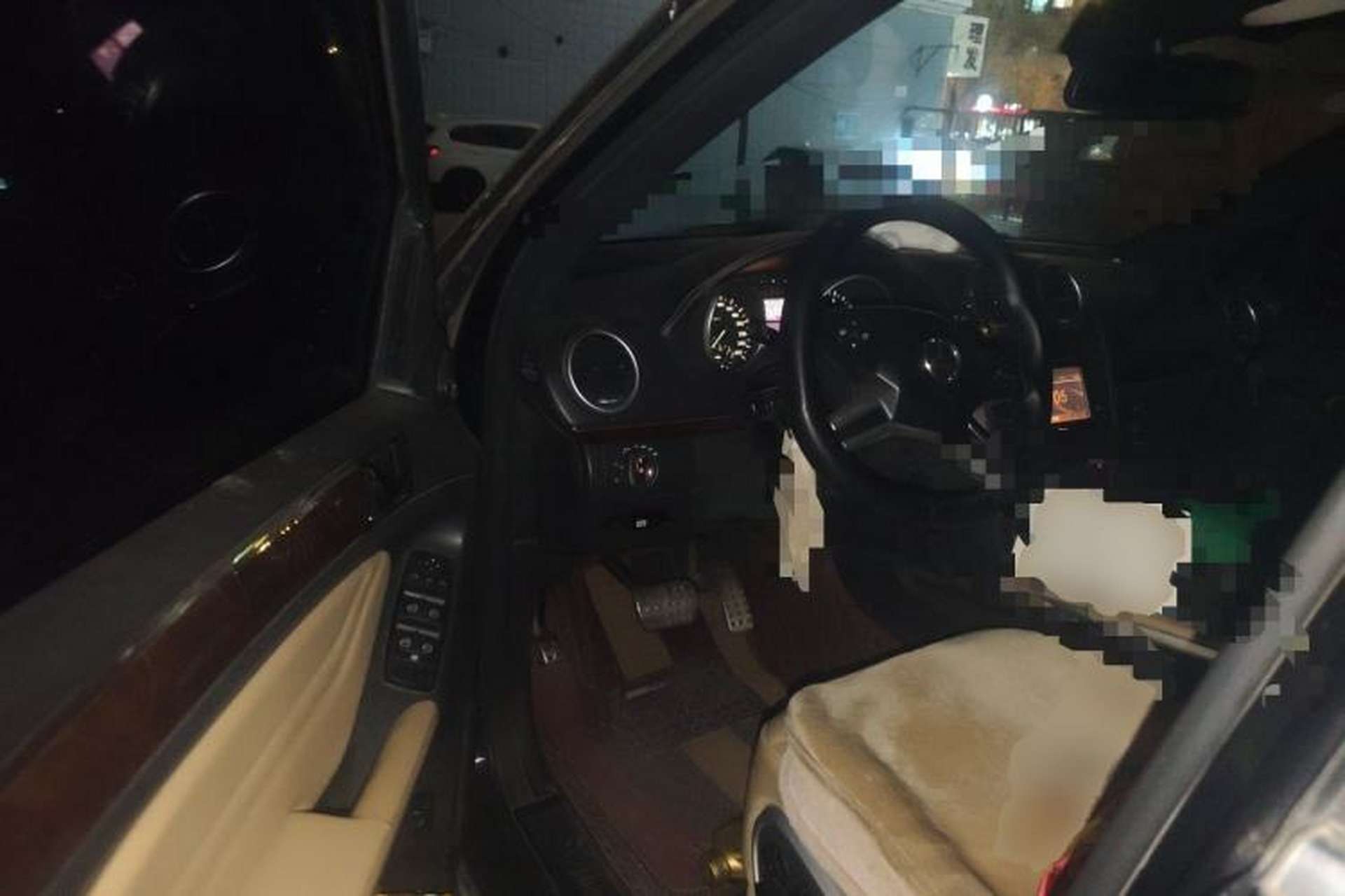 Used Mercedes-Benz M-Class 2010 ML 350 4MATIC Luxury Model Driver Seat