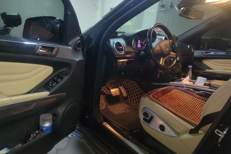 Used Mercedes-Benz M-Class 2010 ML 350 4MATIC Luxury Special Edition Driver Seat
