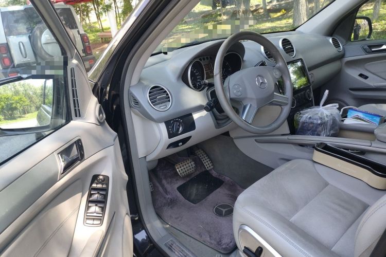 Used Mercedes-Benz M-Class 2010 ML 300 4MATIC Driver Seat