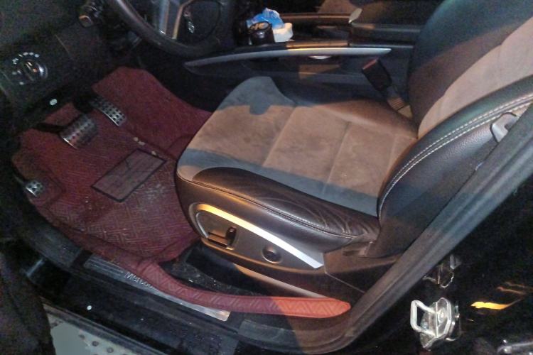 Used Mercedes-Benz M-Class 2010 ML 300 4MATIC Driver Seat