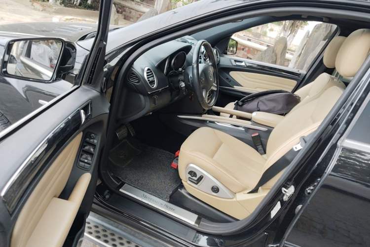Used Mercedes-Benz M-Class 2010 ML 350 4MATIC Luxury Model Driver Seat