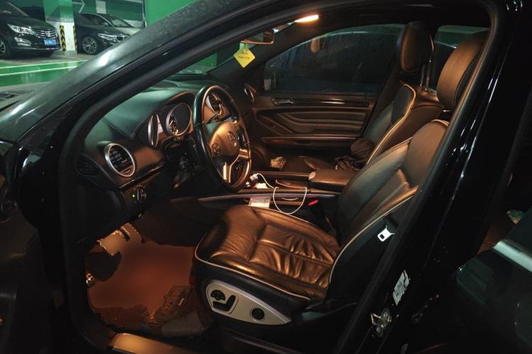 Used Mercedes-Benz M-Class 2010 ML 350 4MATIC Luxury Special Edition Driver Seat