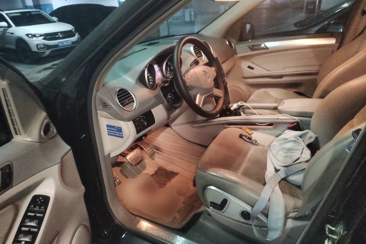 Used Mercedes-Benz M-Class 2010 ML 300 4MATIC Driver Seat