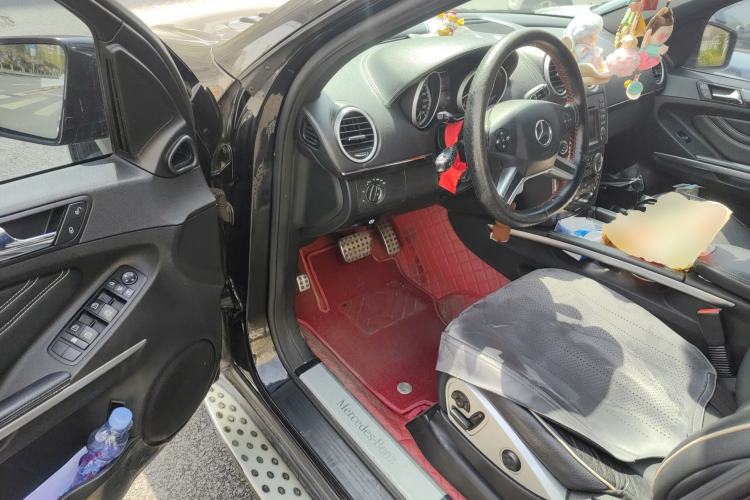 Used Mercedes-Benz M-Class 2010 ML 350 4MATIC Luxury Special Edition Driver Seat