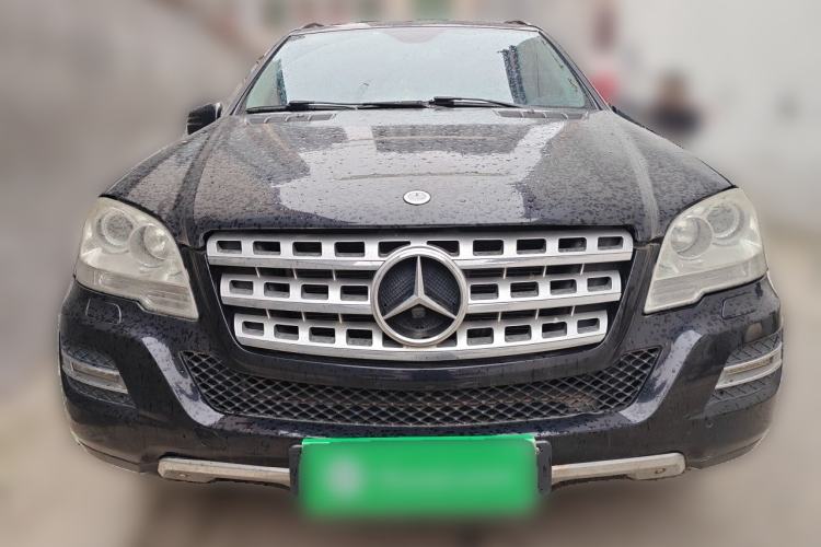 Used Mercedes-Benz M-Class 2010 ML 300 4MATIC Front