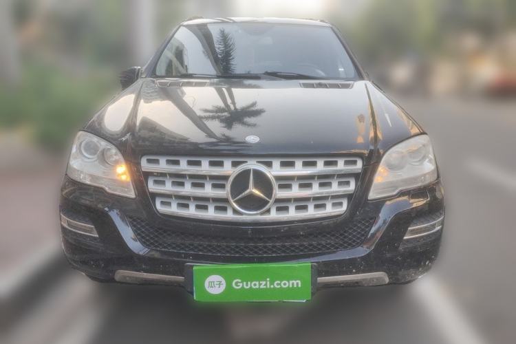 Used Mercedes-Benz M-Class 2010 ML 300 4MATIC Front
