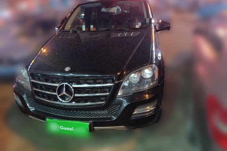 Used Mercedes-Benz M-Class 2010 ML 300 4MATIC Front