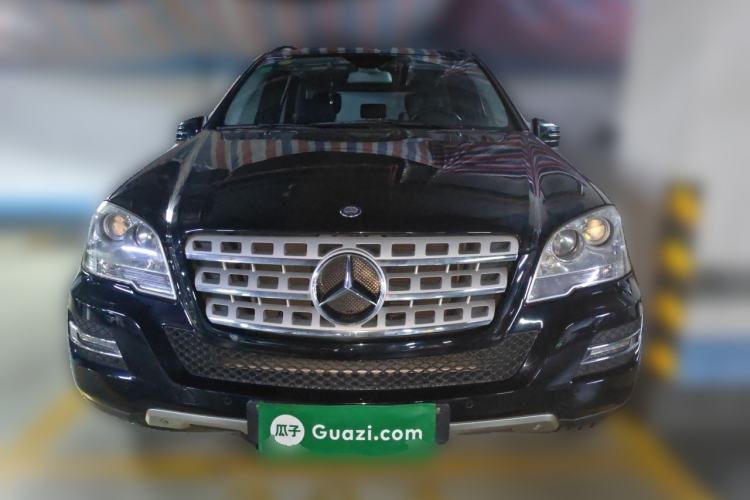 Used Mercedes-Benz M-Class 2010 ML 300 4MATIC Front