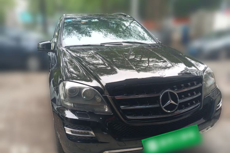 Used Mercedes-Benz M-Class 2010 ML 500 4MATIC Front