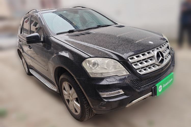Used Mercedes-Benz M-Class 2010 ML 300 4MATIC Front Right 45 Deg
