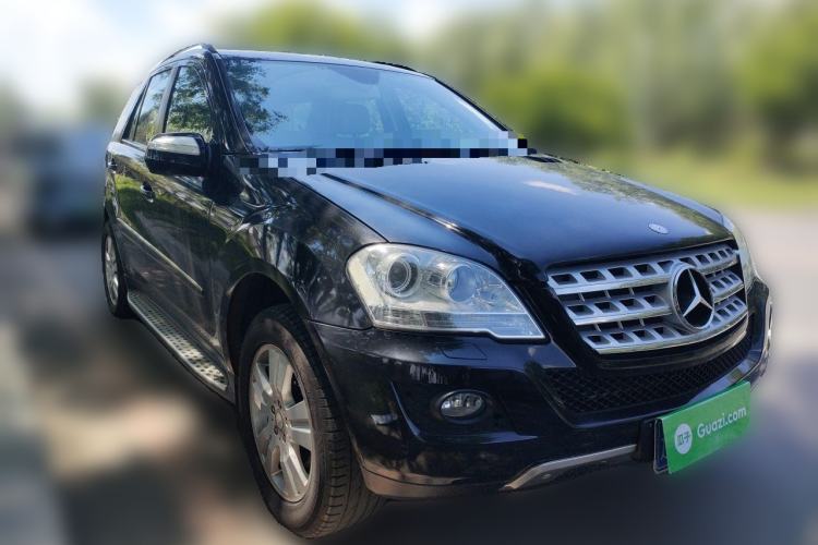 Used Mercedes-Benz M-Class 2010 ML 300 4MATIC Front Right 45 Deg