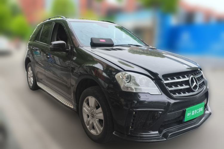 Used Mercedes-Benz M-Class 2010 ML 300 4MATIC Front Right 45 Deg