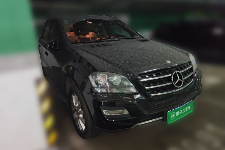 Used Mercedes-Benz M-Class 2010 ML 350 4MATIC Luxury Special Edition Front Right 45 Deg
