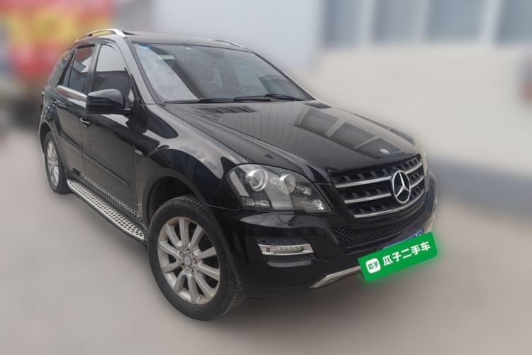 Used Mercedes-Benz M-Class 2010 ML 350 4MATIC Luxury Model Front Right 45 Deg