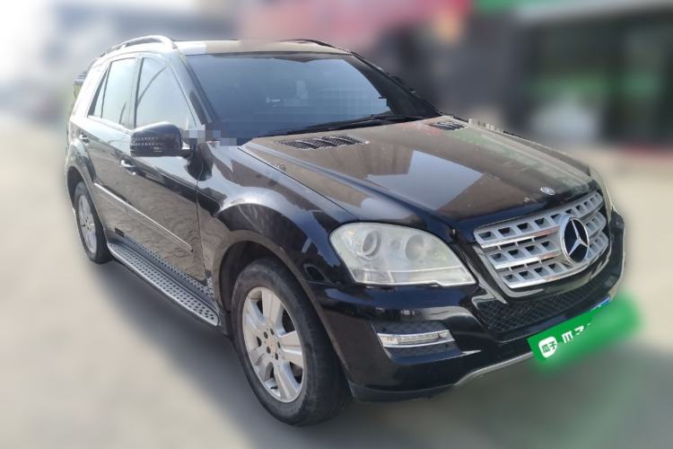 Used Mercedes-Benz M-Class 2010 ML 300 4MATIC Front Right 45 Deg