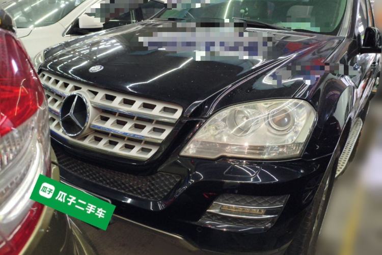 Used Mercedes-Benz M-Class 2010 ML 300 4MATIC Front