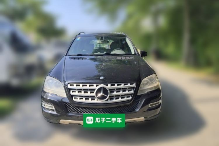 Used Mercedes-Benz M-Class 2010 ML 300 4MATIC Front