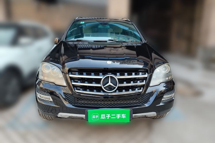 Used Mercedes-Benz M-Class 2010 ML 500 4MATIC Special Edition Front