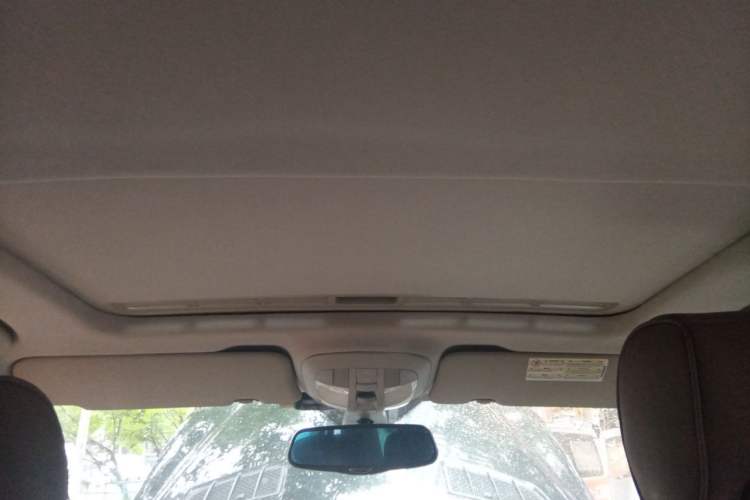 Used Mercedes-Benz M-Class 2010 ML 300 4MATIC Headliner