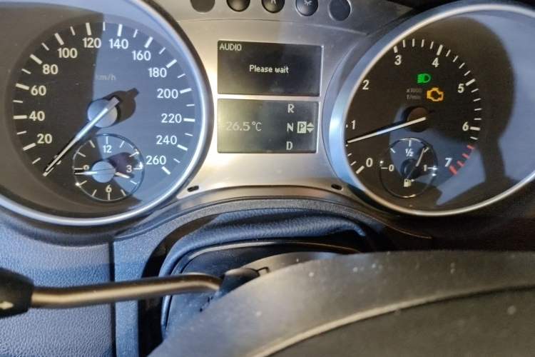 Used Mercedes-Benz M-Class 2010 ML 300 4MATIC Instrument Cluster