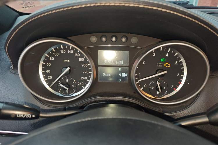 Used Mercedes-Benz M-Class 2010 ML 350 4MATIC Luxury Special Edition Instrument Cluster