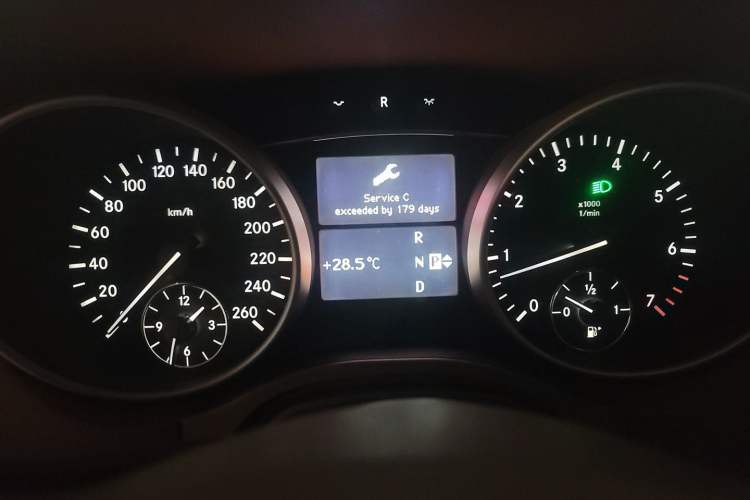 Used Mercedes-Benz M-Class 2010 ML 350 4MATIC Luxury Model Instrument Cluster
