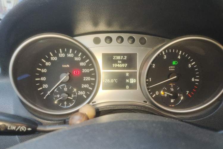 Used Mercedes-Benz M-Class 2010 ML 300 4MATIC Instrument Cluster
