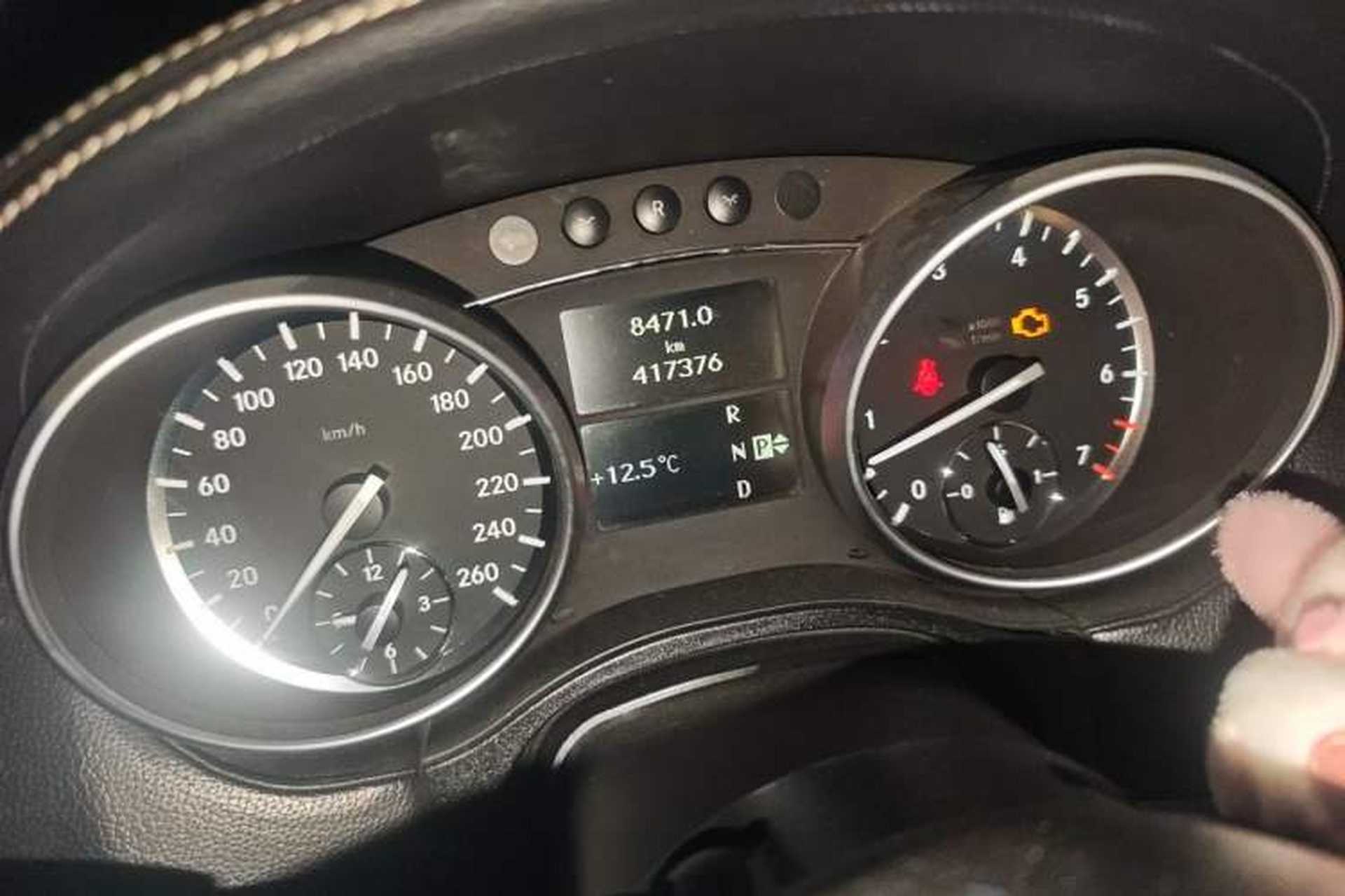 Used Mercedes-Benz M-Class 2010 ML 350 4MATIC Luxury Model Instrument Cluster