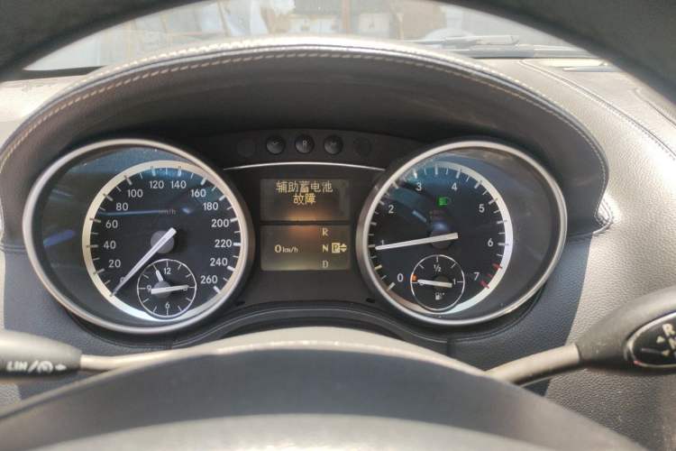 Used Mercedes-Benz M-Class 2010 ML 350 4MATIC Luxury Model Instrument Cluster