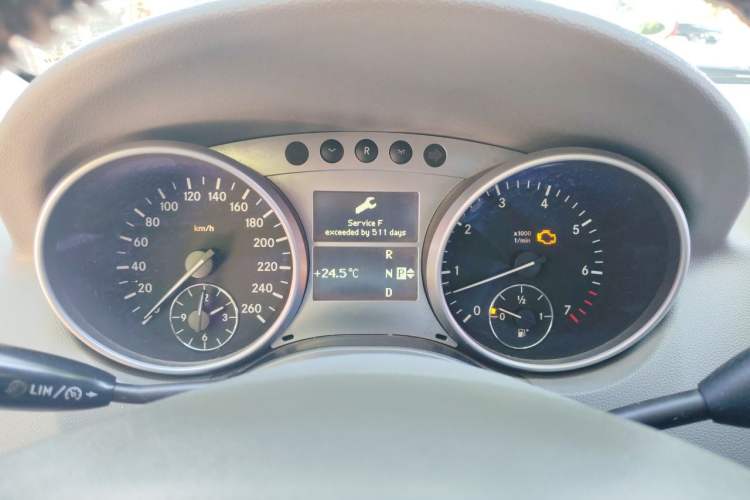 Used Mercedes-Benz M-Class 2010 ML 300 4MATIC Instrument Cluster