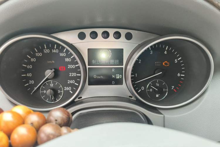 Used Mercedes-Benz M-Class 2010 ML 300 4MATIC Instrument Cluster