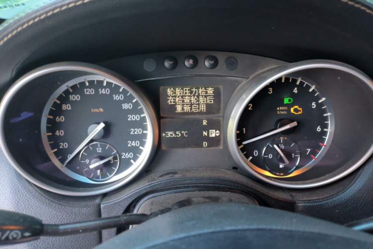 Used Mercedes-Benz M-Class 2010 ML 350 4MATIC Luxury Model Instrument Cluster