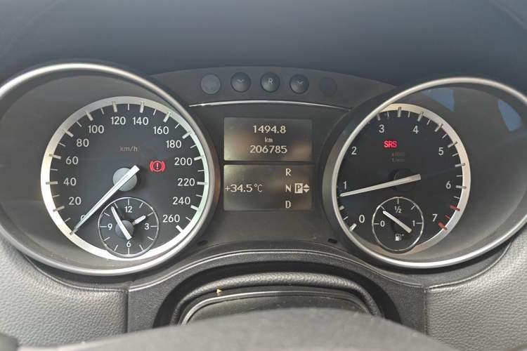 Used Mercedes-Benz M-Class 2010 ML 350 4MATIC Luxury Special Edition Instrument Cluster