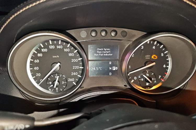 Used Mercedes-Benz M-Class 2010 ML 350 4MATIC Luxury Special Edition Instrument Cluster