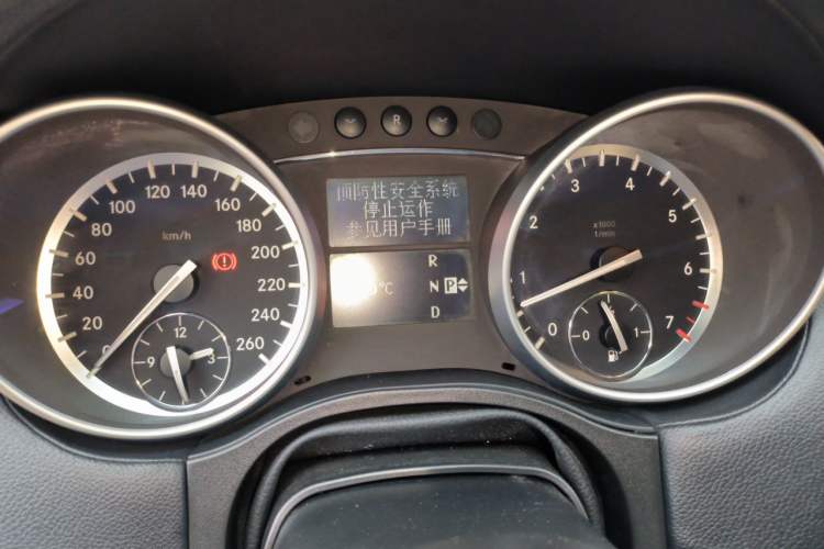 Used Mercedes-Benz M-Class 2010 ML 350 4MATIC Luxury Model Instrument Cluster
