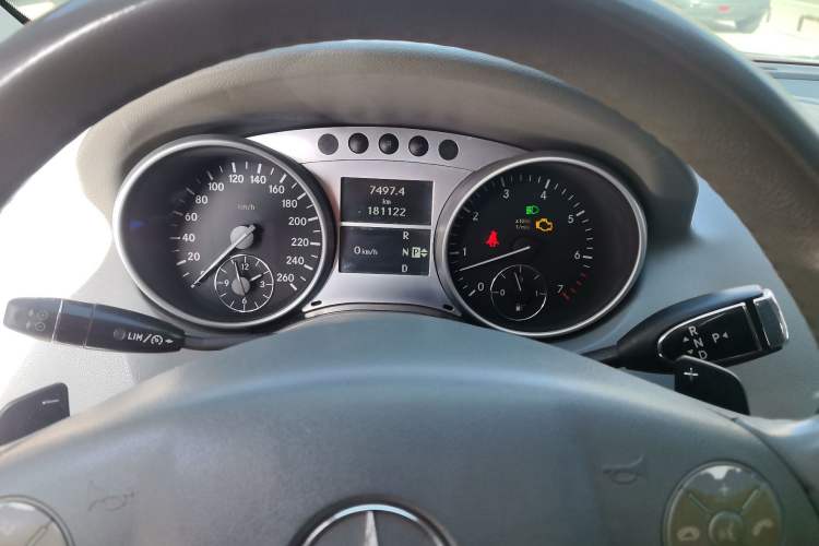 Used Mercedes-Benz M-Class 2010 ML 300 4MATIC Instrument Cluster