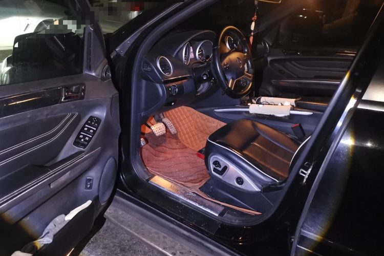 Used Mercedes-Benz M-Class 2010 ML 350 4MATIC Luxury Model Left Front Seat