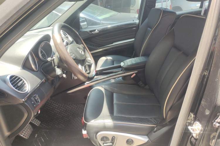 Used Mercedes-Benz M-Class 2010 ML 350 4MATIC Luxury Model Left Front Seat