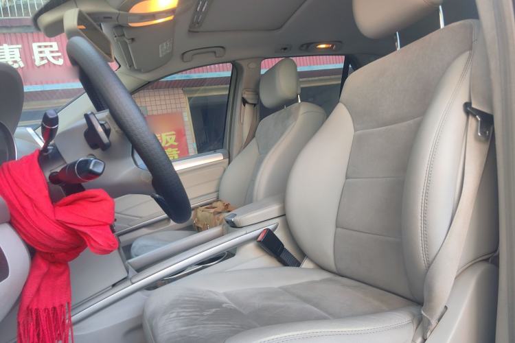 Used Mercedes-Benz M-Class 2010 ML 300 4MATIC Left Front Seat