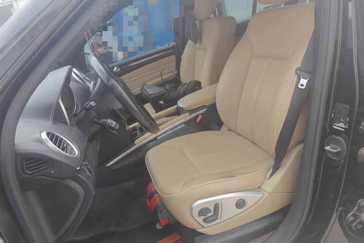 Used Mercedes-Benz M-Class 2010 ML 350 4MATIC Luxury Model Left Front Seat