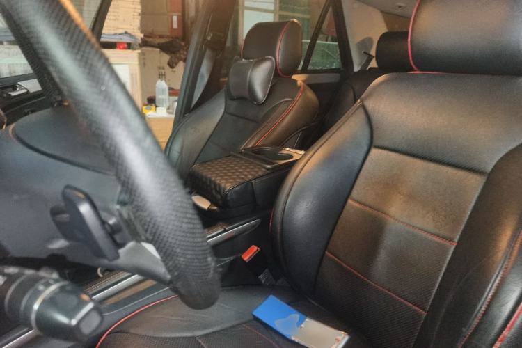 Used Mercedes-Benz M-Class 2010 ML 300 4MATIC Left Front Seat