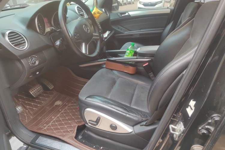 Used Mercedes-Benz M-Class 2010 ML 300 4MATIC Left Front Seat