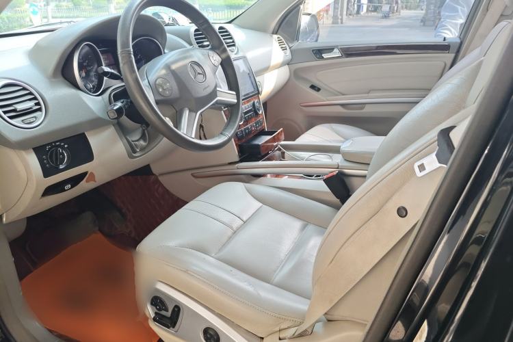 Used Mercedes-Benz M-Class 2010 ML 350 4MATIC Luxury Model Left Front Seat