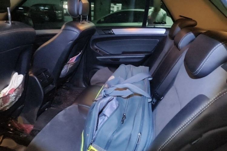 Used Mercedes-Benz M-Class 2010 ML 300 4MATIC Left Rear Seat